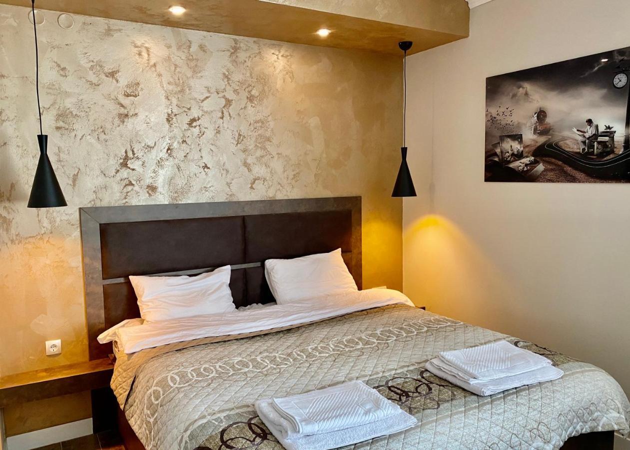 Luxury Ivon